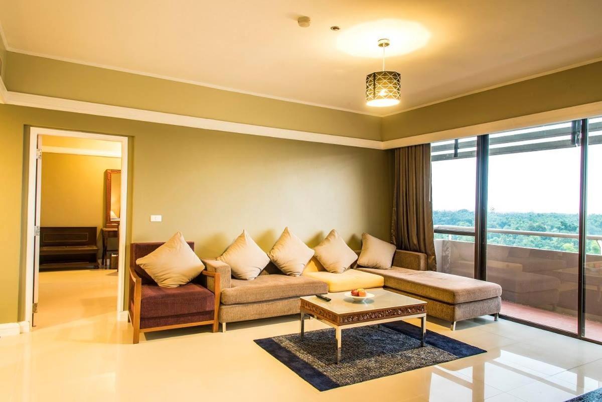 Loei Palace Hotel Esterno foto
